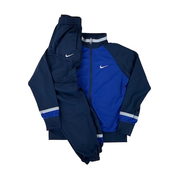 nike swoosh womens tracksuit