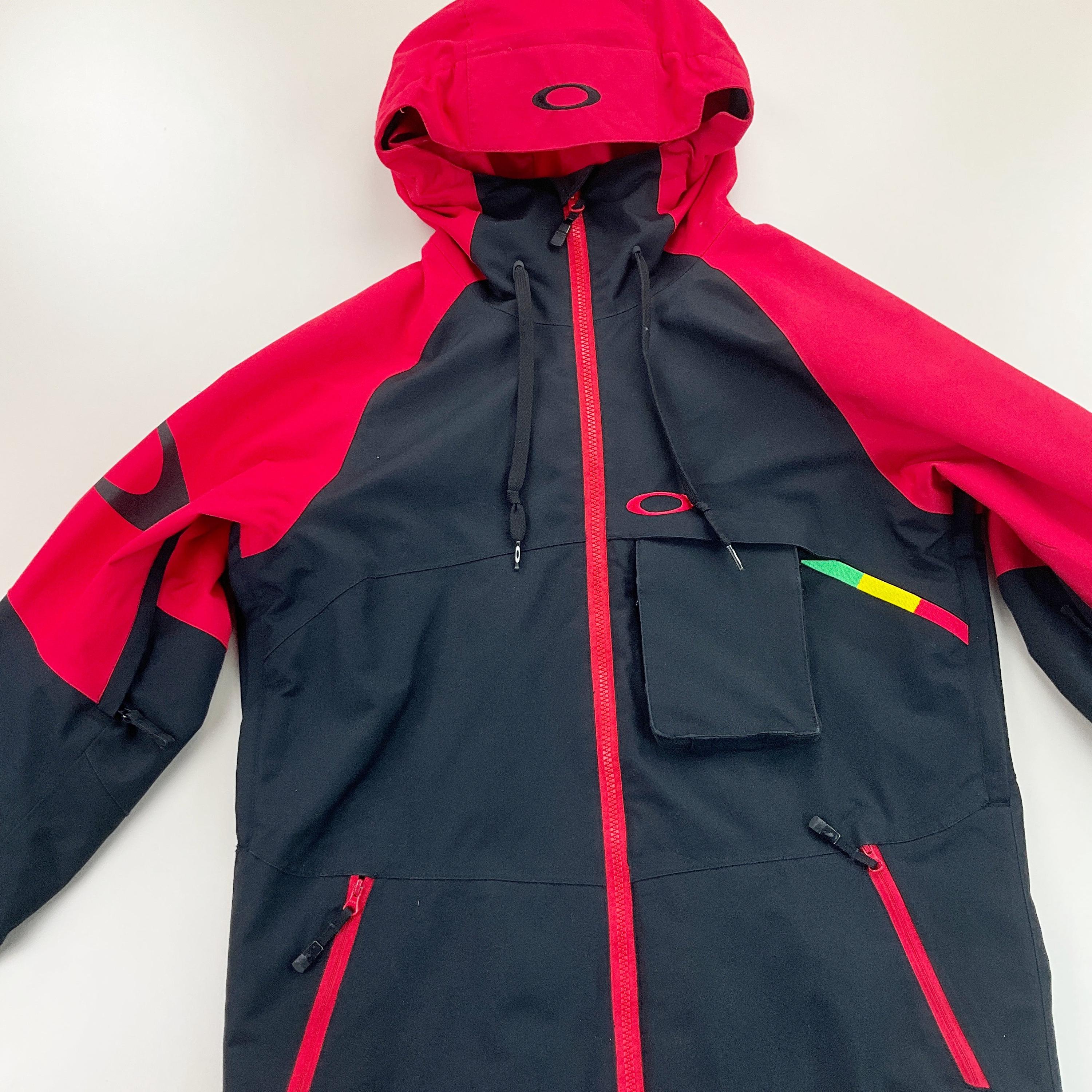 Modern Y2K Oakley Outdoor Ski Jacke - Small Size Men Overcoat Male
