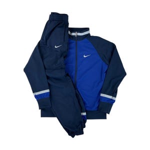 Modern Y2K Nike Swoosh Tracksuit - Kinder/158-170cm Size Women Sport Suit Female pre-owned Tracksuit