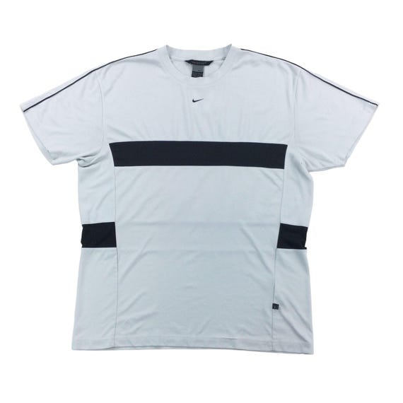 nike central swoosh t shirt mens