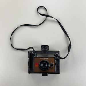 ポラロイド EE33 カメラ 1976/1977