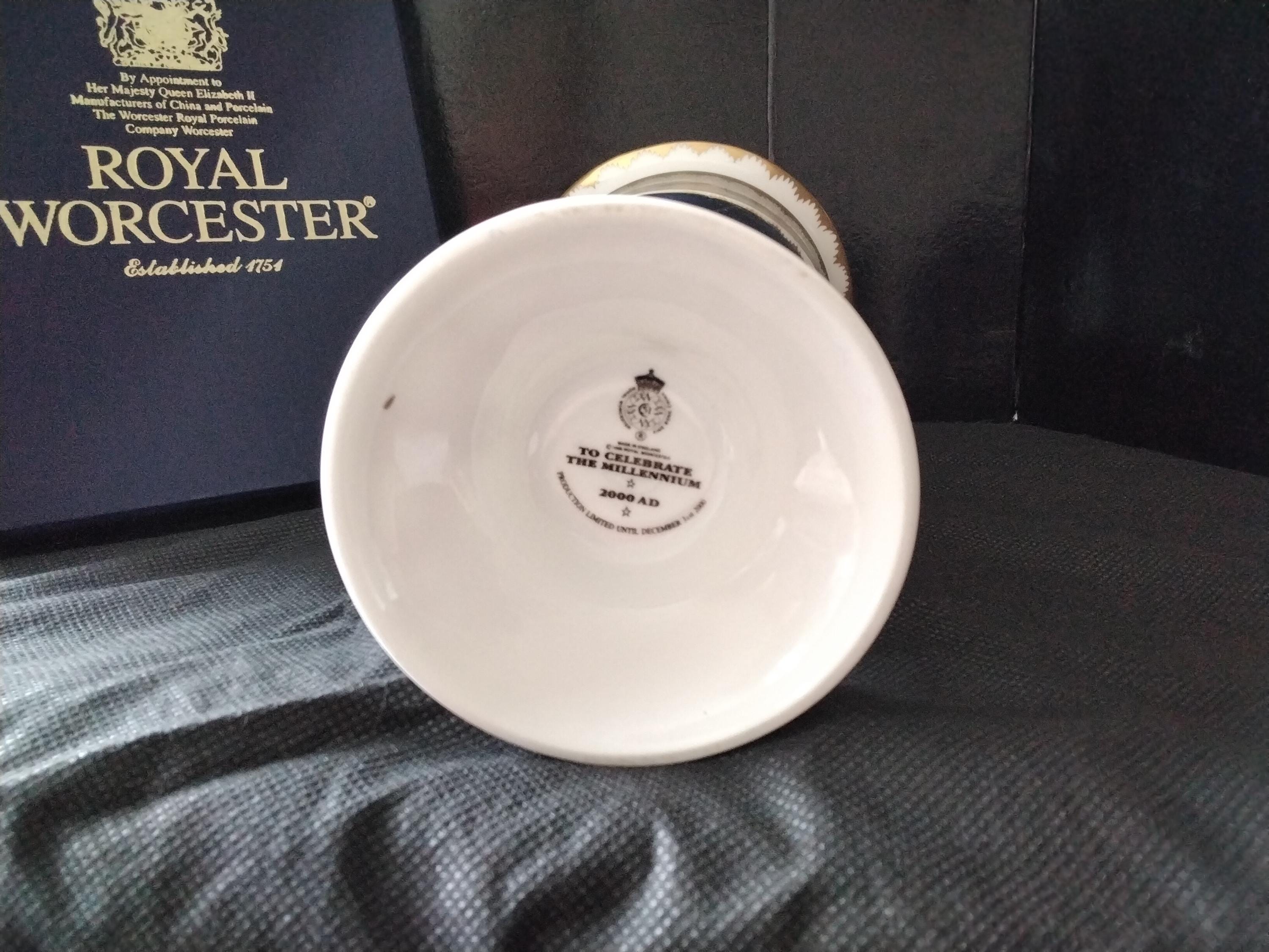 ヴィンテージ ロイヤルウースター ミレニアム花瓶 - Etsy 日本