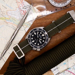 Cinturino elastico per orologio da paracadute Marine Nationale (20 mm - 22 mm) verde foresta bianco