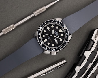 Premium Cut To Size FKM Rubber Two Piece Watch Strap - Deployment Clasp - Quick Release Spring Bars -Grey - 20mm - 22mm