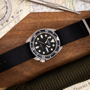 Pulseira de relógio de nylon espinha de peixe premium single pass (20 mm - 22 mm) Jet Black Watch Band