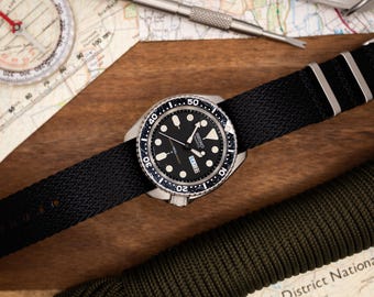Premium Herringbone Nylon Single Pass Watch Strap (20mm - 22mm ) Jet Black Watch Band