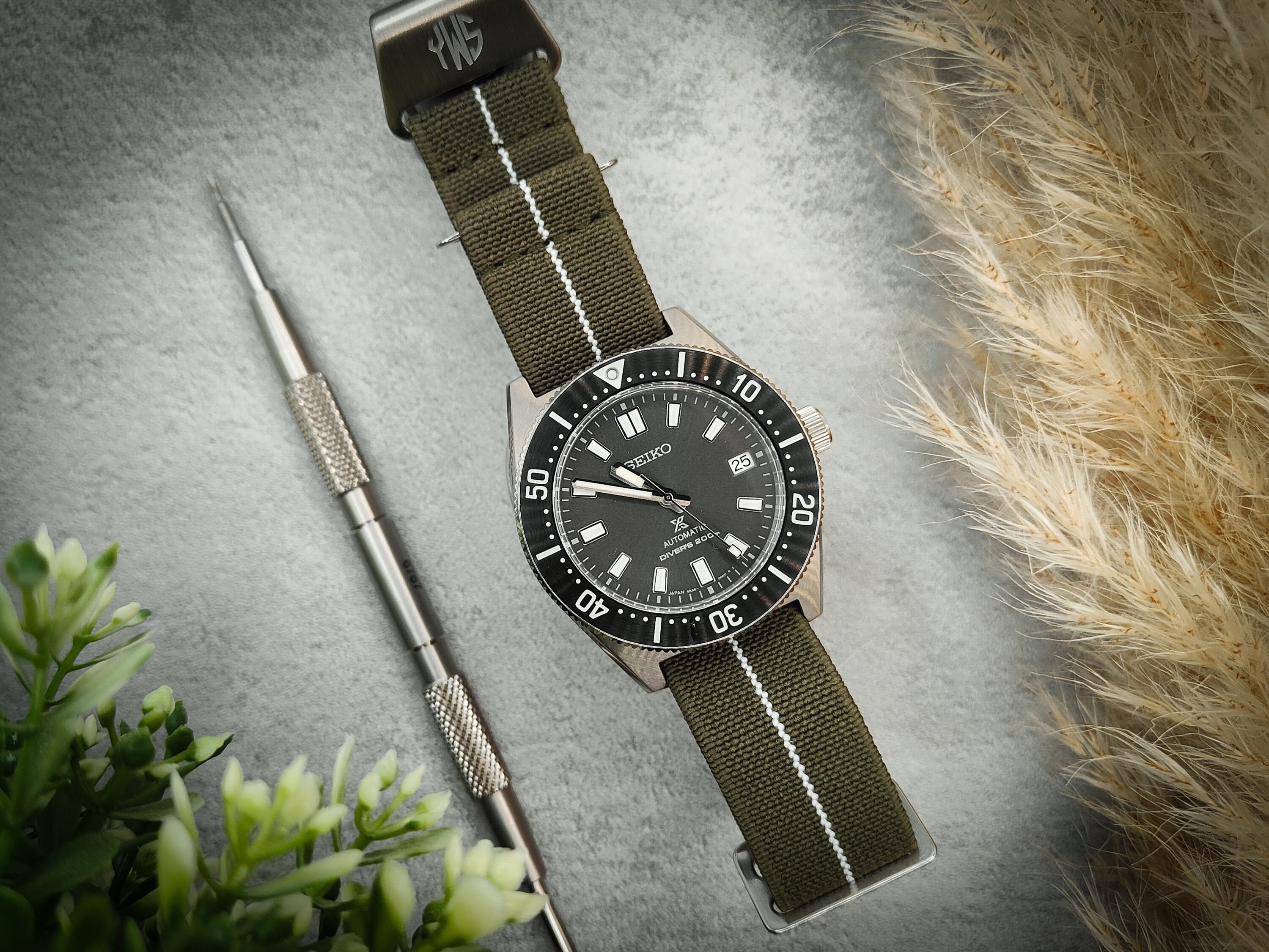 Parachute nato strap sale