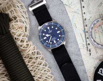 The Adventurer -Tubular Nylon Single Pass Hook and Loop Strap - Black - 20mm-22mm Military FXD inspired Watch Strap