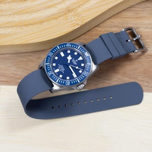 Premium FKM Rubber Single Pass Watch Strap - Hatch Weave - Grey 20mm - 22mm
