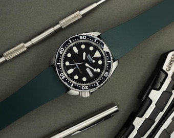 Premium Cut To Size FKM Rubber Two Piece Watch Strap - Deployment Clasp - Quick Release Spring Bars -Forest Green - 20mm - 22mm