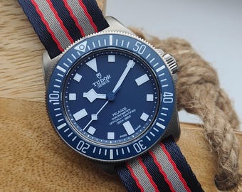 プレミアム ジェームズ・ボンド シングルパス シートベルト ミリタリーウォッチストラップ (20 mm - 22 mm) ネイビーブルー レッドグレー - 007