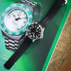 Premium Fitted FKM Rubber Watch Strap Deployment Clasp - For Omega Seamaster Black