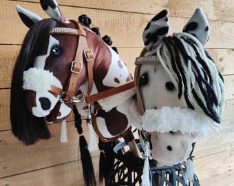 Briglia Hobby Horse, briglia con finiture in pelliccia, briglia in pelliccia di orsacchiotto con redini e pettorale -set da 3-, accessori hobbyhorses
