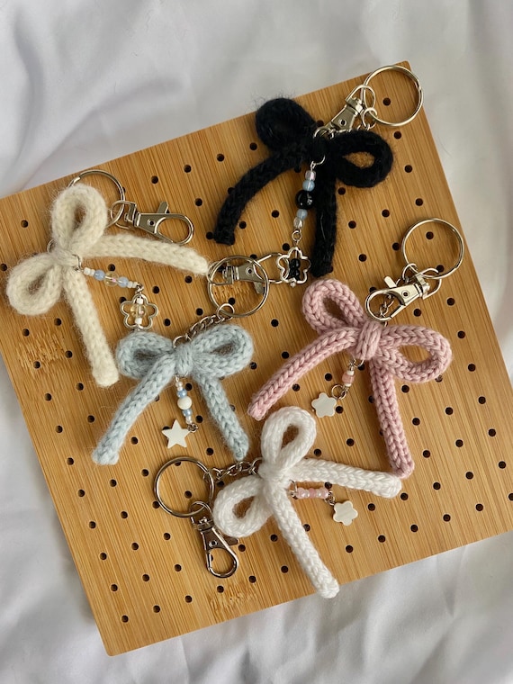 手作りのリボンキーホルダー - Etsy 日本