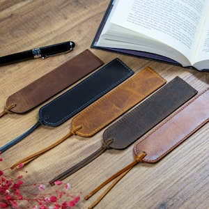 Mens Gift Bookmark, Leather Bookmark, Engraved Bookmark, Reading Gift, 1st Anniversary Gift, Birthday Gift, Teacher Gift, Special Gift, Gift