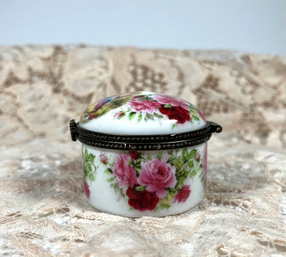 PORCELAIN JEWELRY BOX, Vintage French Trinket Box… - image 3