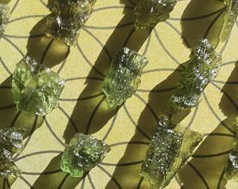GRADE A & B+ Genuine Czech Republic Moldavite from Chlum Nad Malší / Rare High Vibrational Crystal / Intuitively Chosen 0.1g-1g Pieces