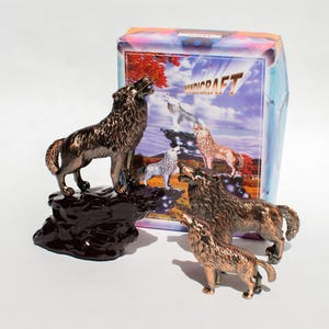 Wolf Table Gas Lighter in Bronze paint, metal statue, dog, herder, wolfachtige