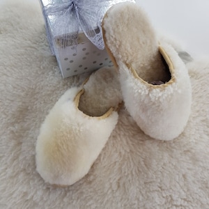 Sheepskin Slippers Pantoufles En Peau De Mouton Lammfell Hausschuhe  Pantoffel Neu Echt Lammfell Beige Mit Gummisohl 