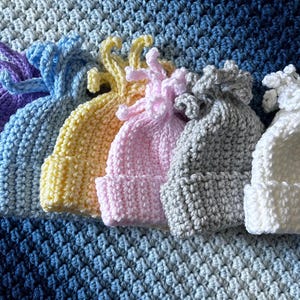 Handmade Crocheted Baby Beanie: Soft Acrylic