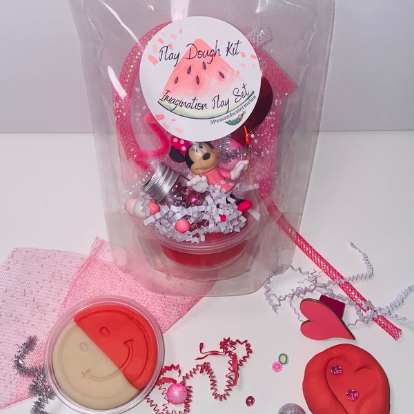 Minnie Mouse | Play Dough Kit | Handmade Play Dough | Sensory Kits | Birthday Gifts | Goodies Bags | Play Dough to Go | Pretend Play