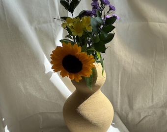 Vaso de cerâmica feito à mão: decoração moderna e escultural para casa, vaso alto
