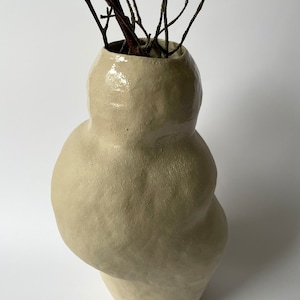 Sculptural Vase Design Vase Home Decor Beige Ceramic Vase Modern Ceramic Decor image 3