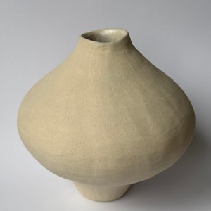 Beige Ceramic Vase Handmade Ceramic Vase Design Vase Sculptural Vase Ceramic Vessel Modern Ceramic Decor image 3