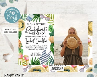 Könnte beinhalten: Eine tropisch gestaltete Junggesellinnenabschiedseinladung mit Aquarelldesign. Die Einladung zeigt ein Foto einer Frau, die einen Strohhut vor ihrem Gesicht hält. Der Text auf der Einladung lautet "Aloha Bitches! Bachelorette Weekend" und "Celebrating Bride to Be Isabel Conklin". Die Einladung enthält auch die Daten der Party, den Ort und eine RSVP-Nummer.