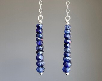 Saphir Bar Ohrringe, Zarte Blaue Edelstein Ohrringe, Gold Filled oder Sterling Silber, Saphir Schmuck, September Birthstone, Gi