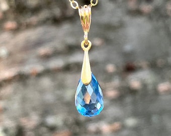 London Blautopas Halskette, Dezember Geburtsstein, Blauer Tropfen Anhänger, Gold Filled Kette, Blauer Schmuck, Geschenk für Muttertag