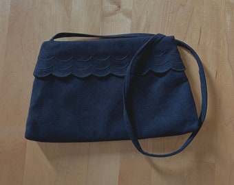 Vintage REVA UltraSuede Abendtasche mit Schulterriemen scalloped Fransen