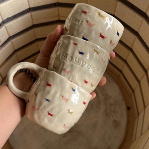 Taza personalizada de cerámica con diseño de mini perro salchicha, La Fée Céramique, taza de cerámica hecha a mano, taza de café artesanal, perros salchicha