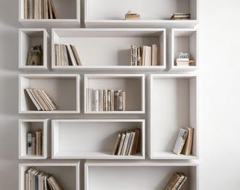 Hängendes Bücherregal — Wandbücherregal mit schwebenden Regalen, sauberes, modernes Aussehen