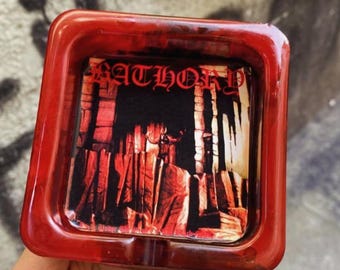 Bathory - Sob o signo da marca negra Cinzeiro (reciclagem epóxi)