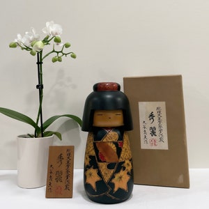 Kokeshi doll by Yoshio Otani 9” tall  ***surei*** Japanese maple Momiji design ***Good luck gift Vintage wooden doll Ohtani