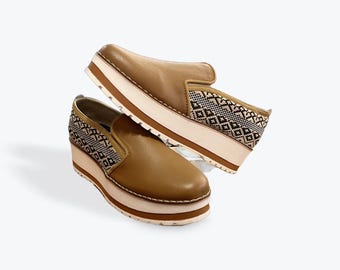 Mocasín Jacquard hecho a mano color miel