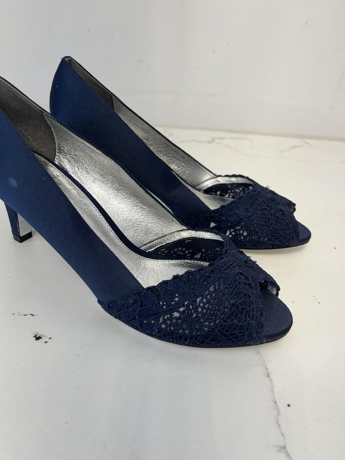 Adriana Pappell Navy Fabric Pump Lace Open Toe Size 9 NEW
