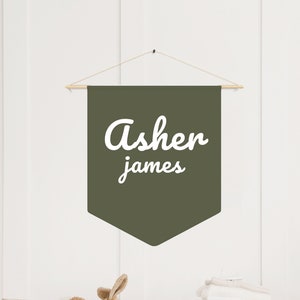 Wimpelbord voor kinderkamer Bordje voor babykamer Aangepast naambord babycadeau voor kraamcadeau Gepersonaliseerde naamvlag voor babybordje Aangepast cadeau