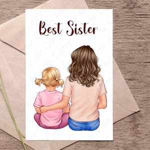 K&ouml;nnte beinhalten: Eine Karte mit einer Illustration von zwei Schwestern, die R&uuml;cken an R&uuml;cken stehen. Die &auml;ltere Schwester hat lange braune Haare und tr&auml;gt ein rosa Shirt und eine blaue Jeans. Die j&uuml;ngere Schwester hat blonde Haare in Z&ouml;pfen und tr&auml;gt ein rosa Shirt und eine lila Hose. Die Karte sagt "Best Sister" in brauner Schrift.