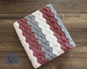 Gehäkelte Babydecke, Baby Geschenk, handgemachte Decke, Neugeborene Häkeldecke, Babydecke häkeln. Moderne gehäkelte Babydecke