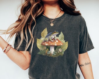 Cottagecore Frog  and Mushroom, Cottage Core Frog, Cottagecore Shirt, Frog Shirt, Goblincore Shirt, Frog Artwork Shirt, Frog T-Shirt