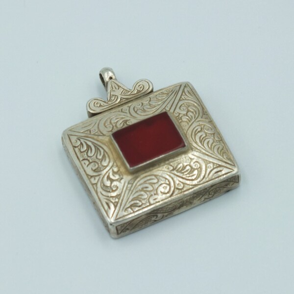 Traditional Turkmen Silver Pendant,Silver Turkmen Jewelry,Red Agate Stone Jewelry,Silver Ethnic Pendant,Afghan Pendant,Turkmen Pendant.