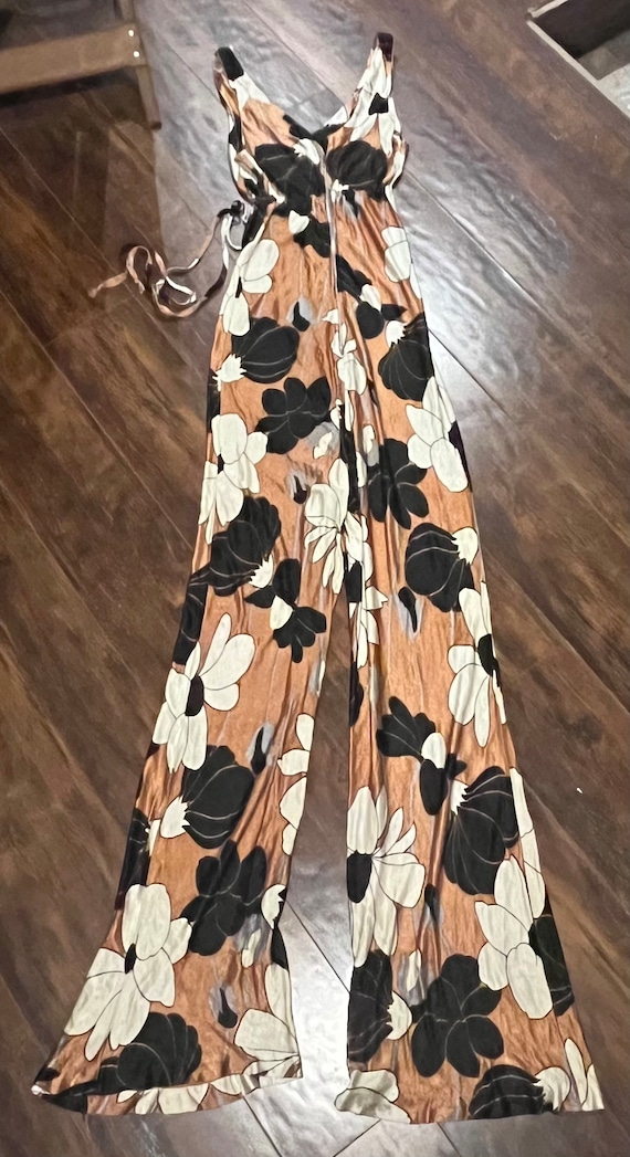 This kickass pantsuit! Authentic vintage handmade 