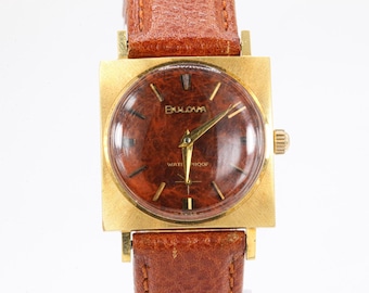 Vintage Rare Bulova 18K Yellow Gold Square Watch Burl Wood Dial