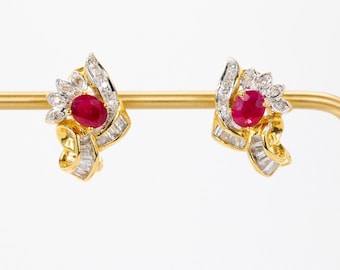 Vintage Ruby and Diamonds in 18k Yellow Gold Earrings