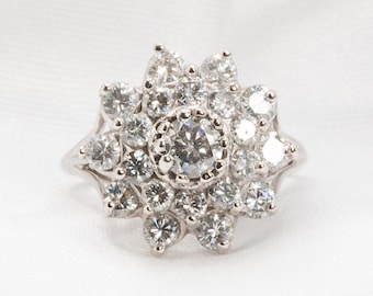 Bague cocktail florale en or blanc 14 carats et diamants vintage