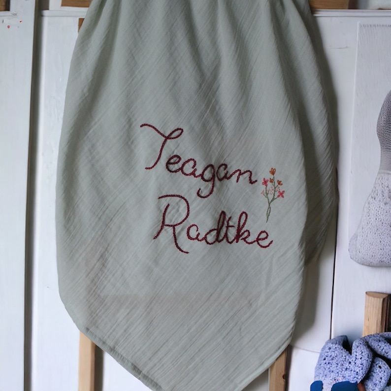 Personalized Hand Embroidered Baby Swaddle Baby Blanket with Name-Cotton Muslin Gift for Baby, Mothers Day Gift zdjęcie 8