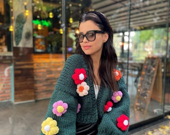 Cárdigan tejido a mano con flores en 3D, prenda de punto boho gruesa y extragrande.