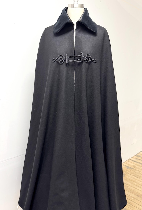 usmc evening dress cape Original U.S. Pre-WWII Marine Corps Officer Named Mess Dress Uniform